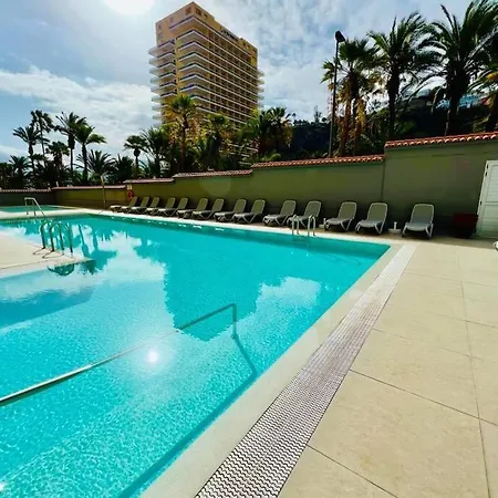 Apartmán Modern Studio With Pools, 50 Meters From The Sea